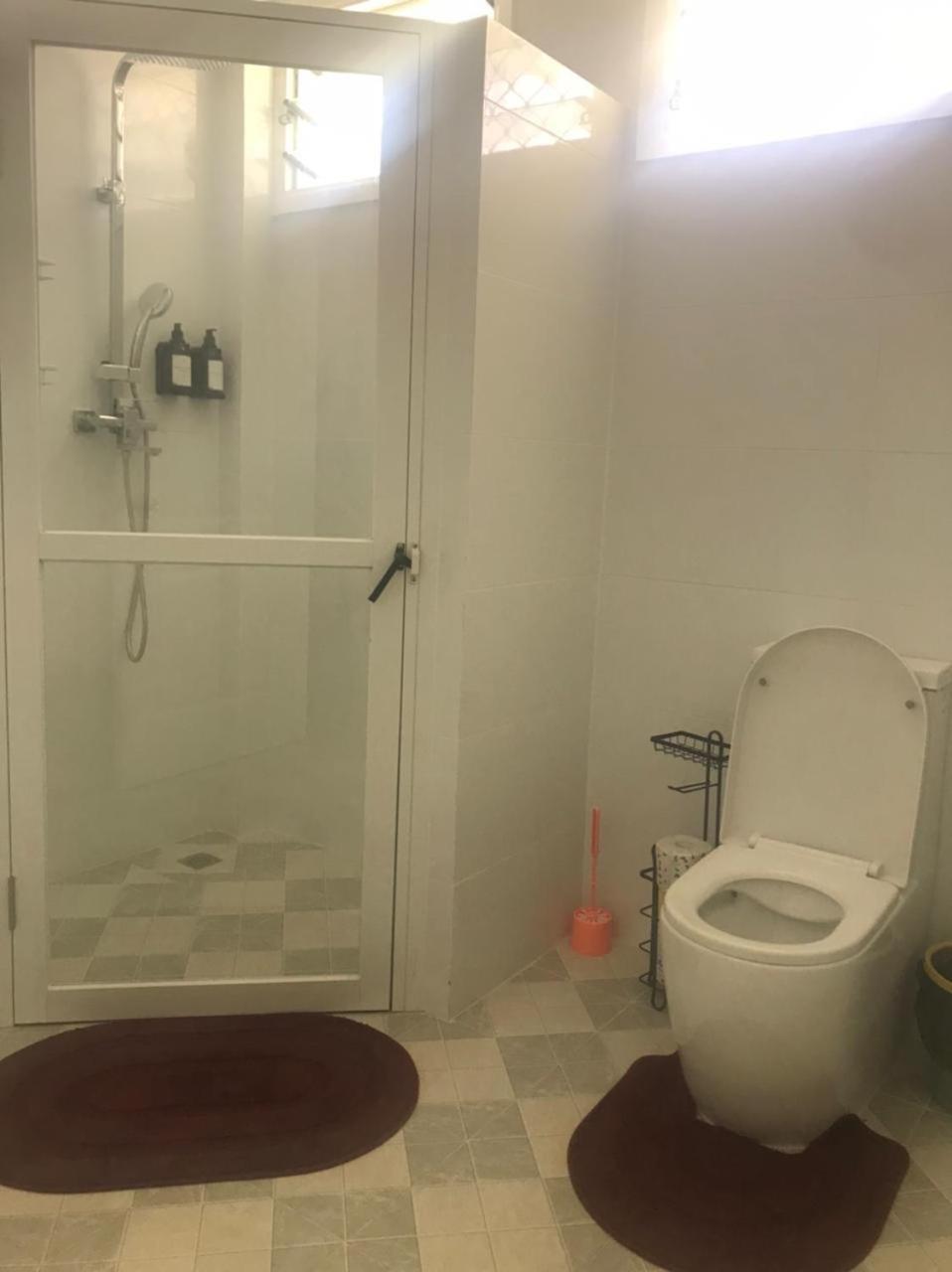 Alec'S Hotel Апіа Екстер'єр фото